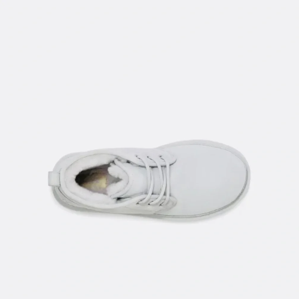 UGG Neumel Classic Off White Unisex Chukka Boots  Size W 11 M 9 NEW